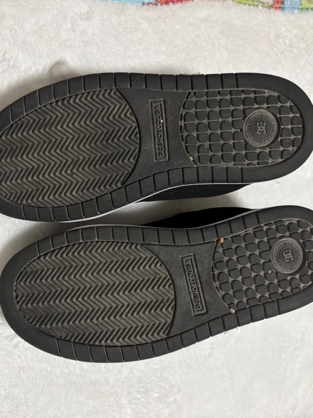DC Shoes black sneakers with white star logo